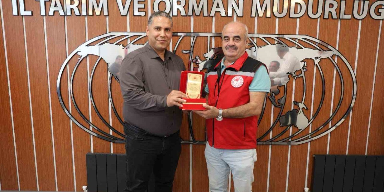 Manisa Tarım ve Orman Müdürlüğünde iki isim yeni görev yerlerine uğurlandı