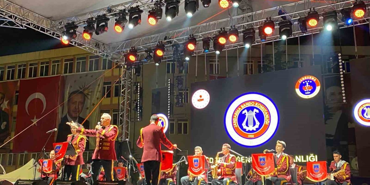 Jandarma Genel Komutanlığı Bandosu Afyonkarahisar’da sahne aldı