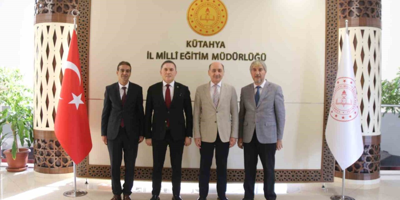 Hayat Boyu Öğrenme Genel Müdür Yardımcısı Mahmut Kurtaran Kütahya’yı ziyaret etti