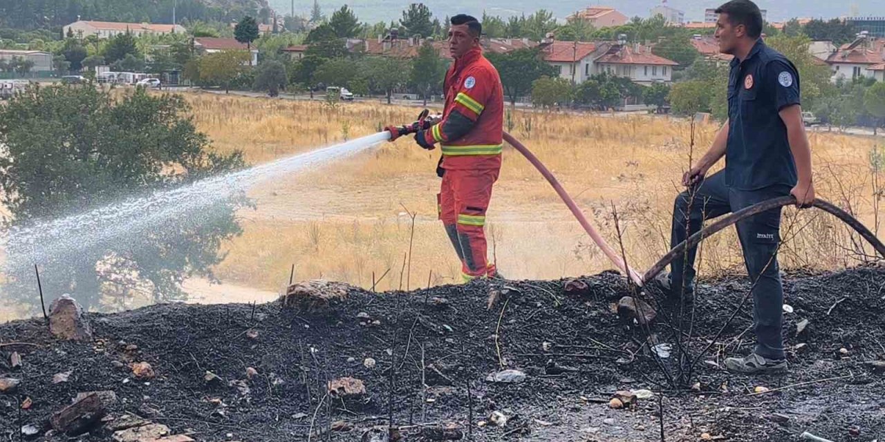 Menteşe’de ziraat alanında yangın