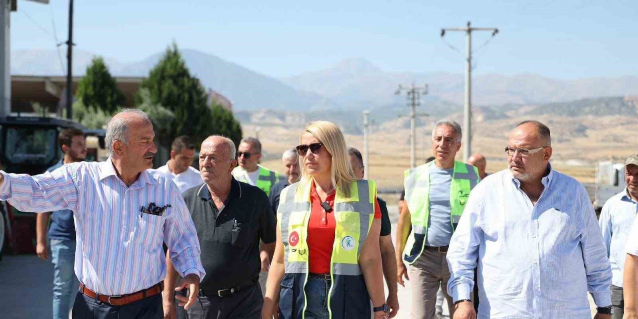 Merkezefendi’de yol çalışmaları hız kesmeden devam ediyor