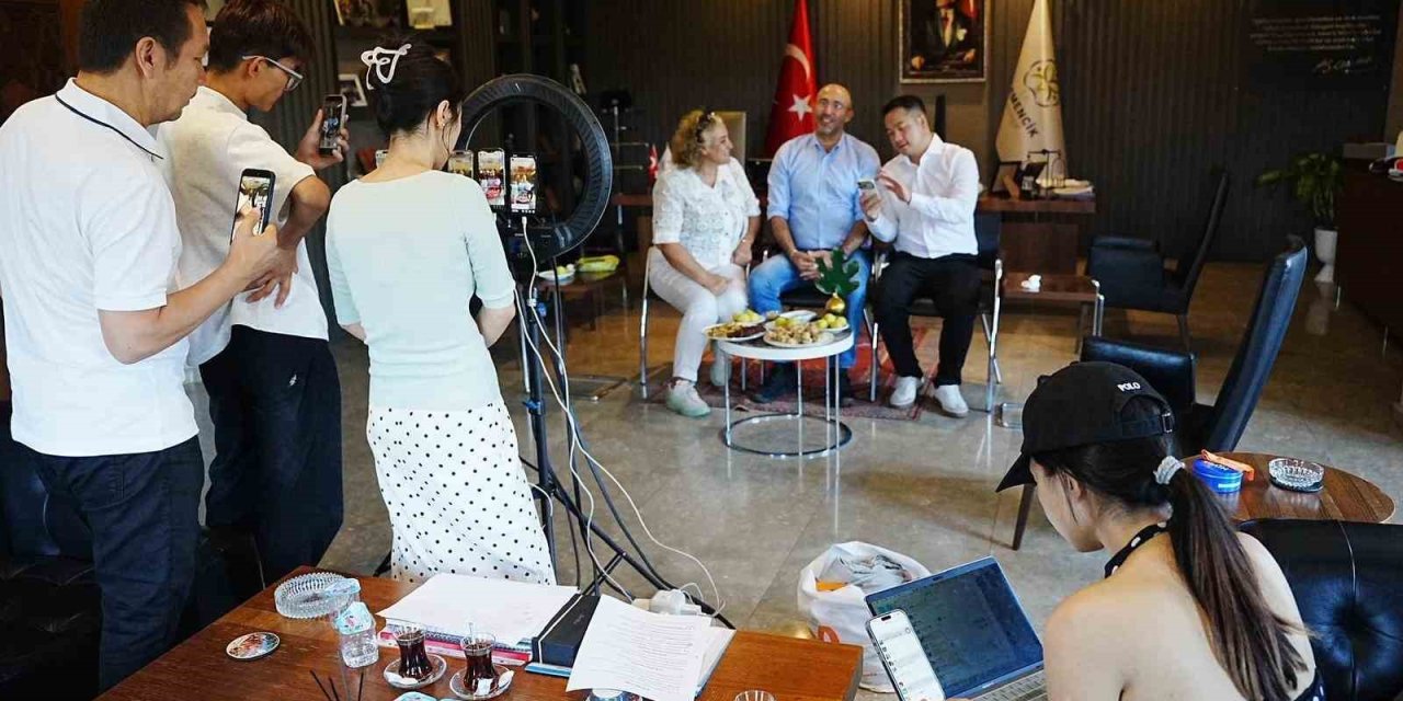 Başkan Zencirci, Çinli tanıtım elçilerini ağırladı