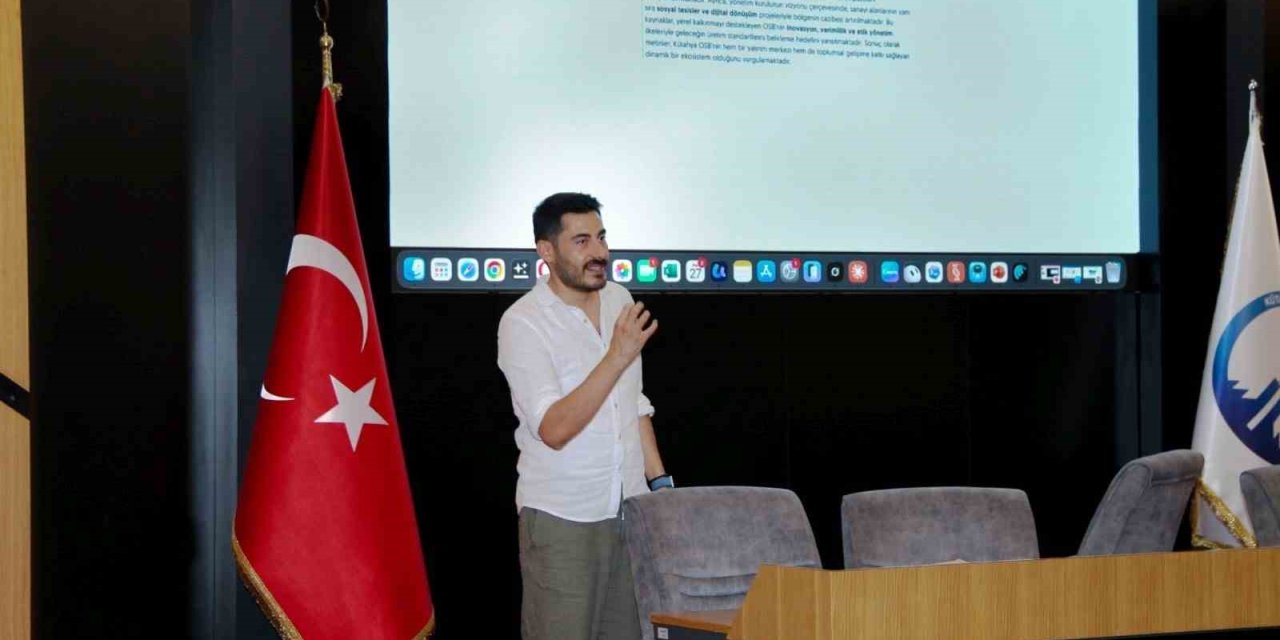 Kütahya OSB Akademi’de "Yapay zekâyı iş hayatında etkin kullanma" eğitimi gerçekleştirildi