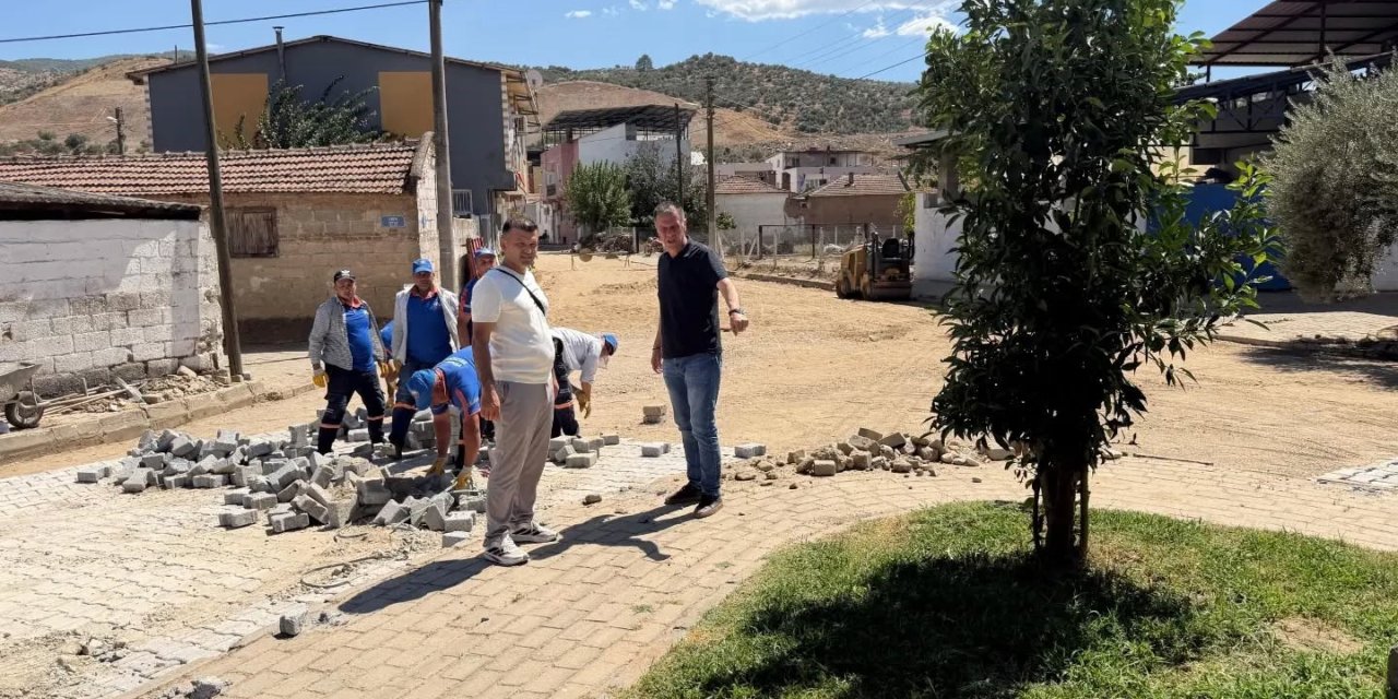 Yenipazar’da parke taşı çalışmaları sürüyor