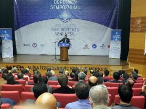 Eğitim Bir-sen Başkan Vekili Selvi: “İnanç Ve Kültürlerine Bağlı Bireyler Yetiştirmeliyiz”