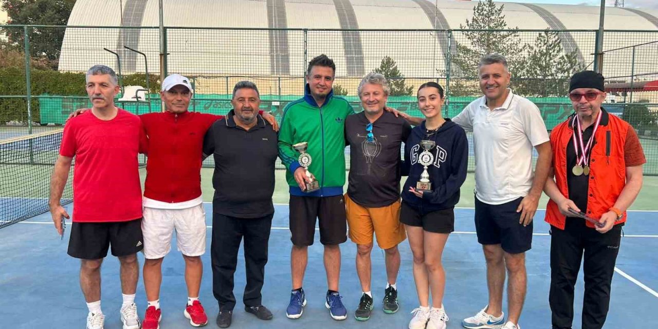 Zafer Mix Cup 2026 Tenis Turnuvası sona erdi