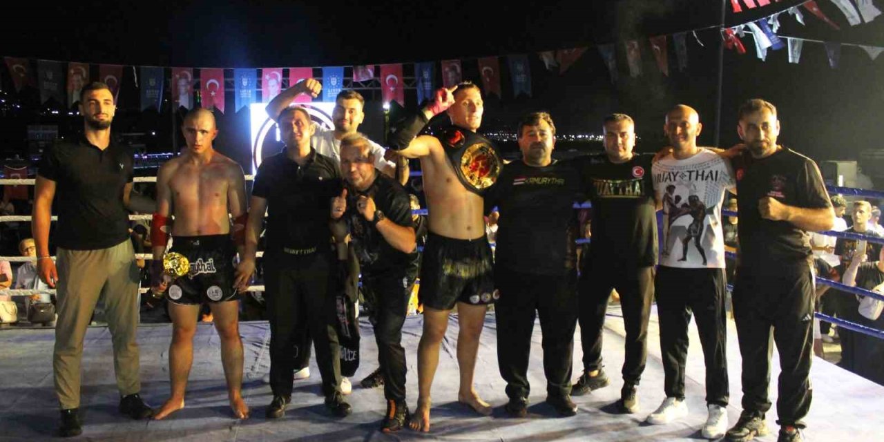 Muaythai şampiyonluk kemerleri Manisa’ya geldi