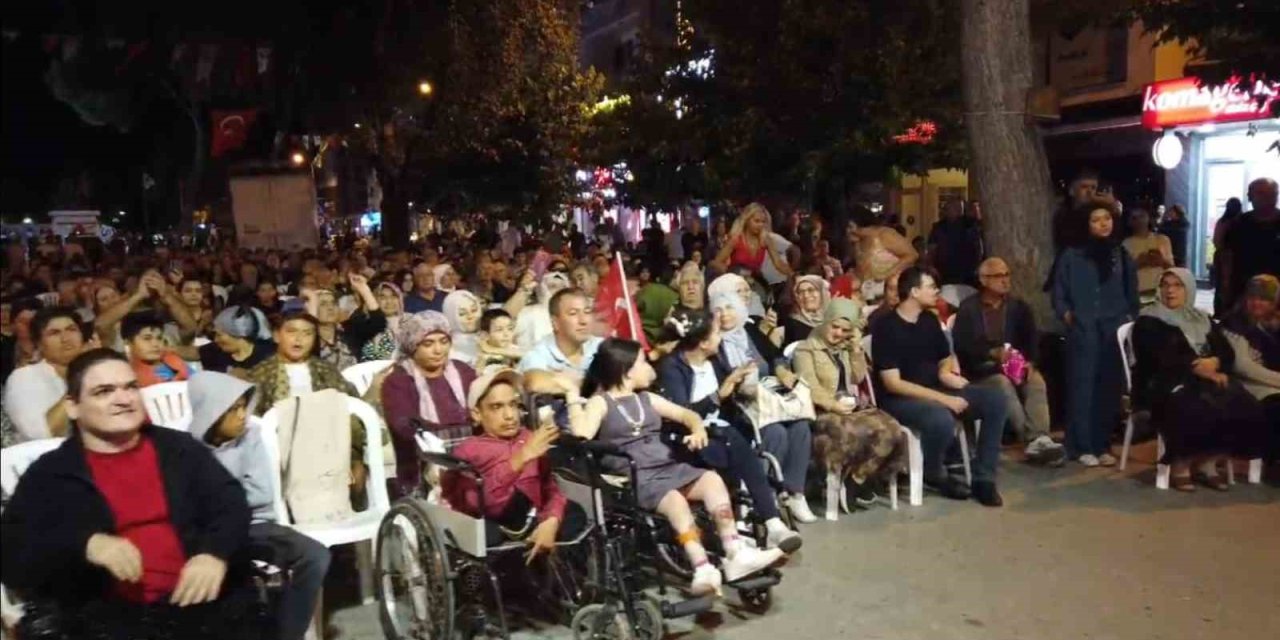 Başkan Dere’den yürek ısıtan jest