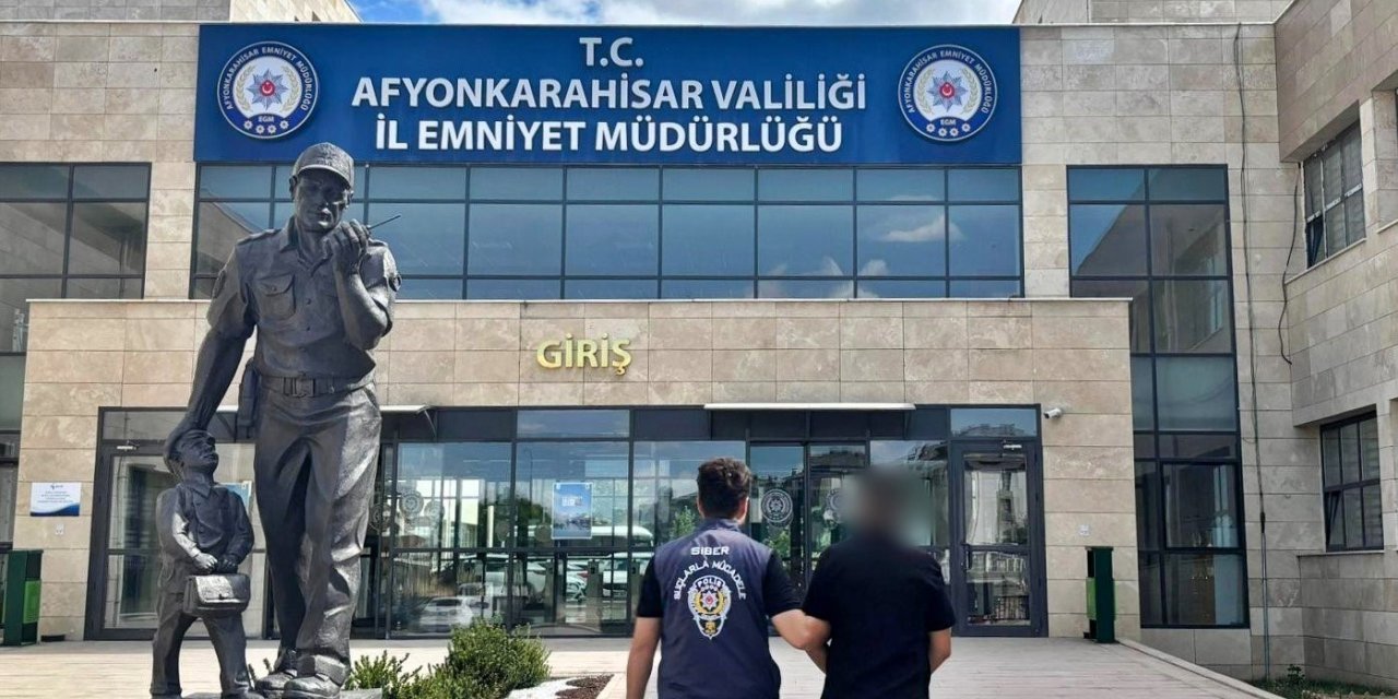 Çocuk müstehcenligi suçundan aranan şahsı polis yakaladı