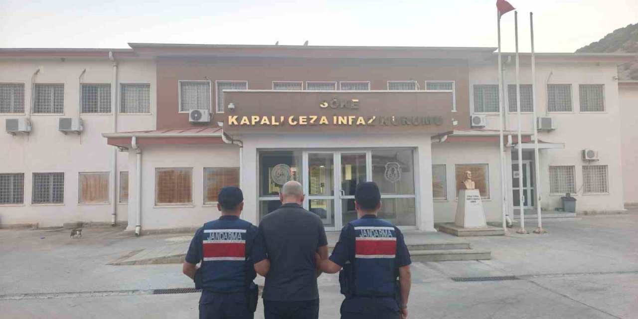 Kuşadası’nda uyuşturucu operasyonu: 3 gözaltı