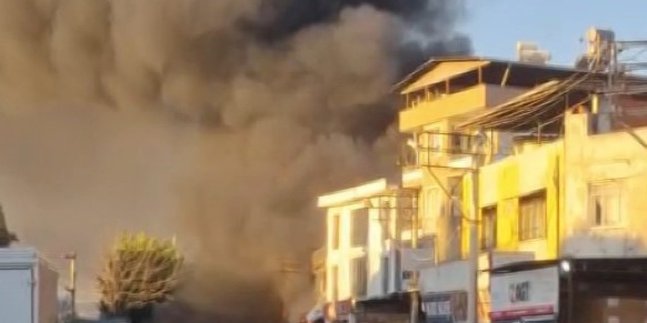 İzmir’de iş yeri yangını: Patlama sesleri paniğe neden oldu