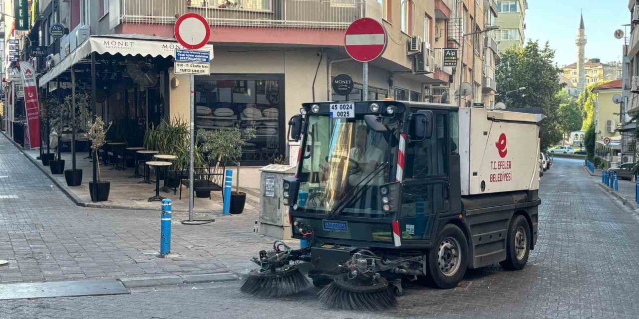 Efeler Belediyesi ekipleri temizlik çalışmalarını sürdürüyor
