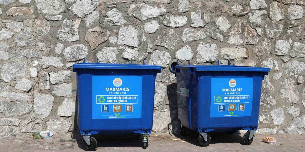 Marmaris’te geri dönüşen atıklar mavi konteynerlerde toplanacak