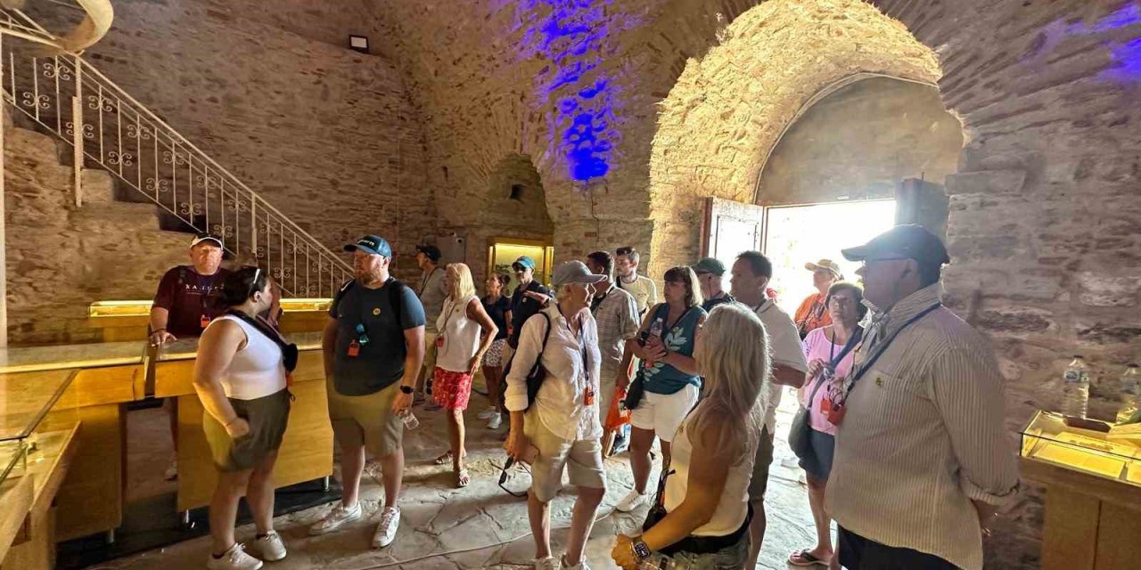Kuşadası’ndaki Deniz Ticaret Tarihi Sergi Alanı’na yaz döneminde yoğun ilgi