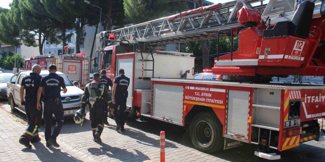 Apartmandan gelen yanık kokusu itfaiyeyi harekete geçirdi
