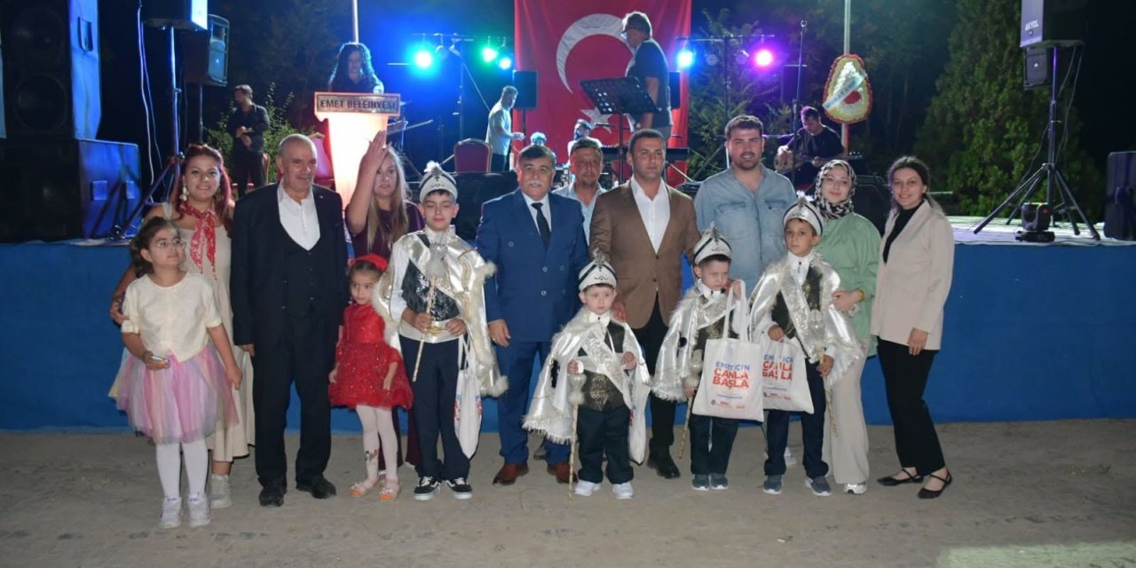 Emet’in 104. kurtuluş yıl dönümü coşkuyla kutlandı