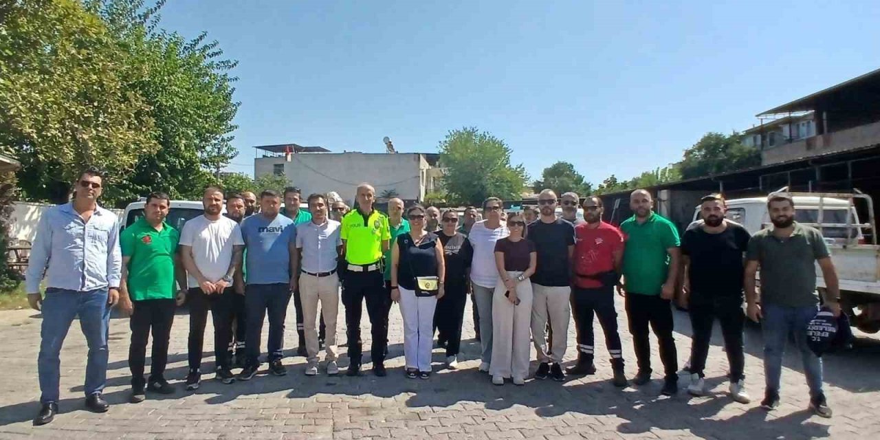 Efeler Belediyesi şoförlerine trafik eğitimi
