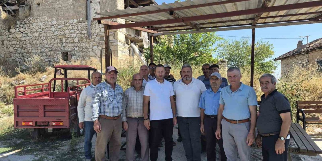 Uşak İl Tarım ve Orman Müdürlüğü personelleri üreticilerle bir araya geldi