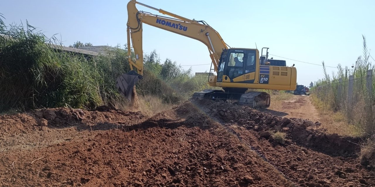 Aydın Büyükşehir Belediyesi 17 ilçede yol yapım ve yenileme çalışmalarını sürdürüyor