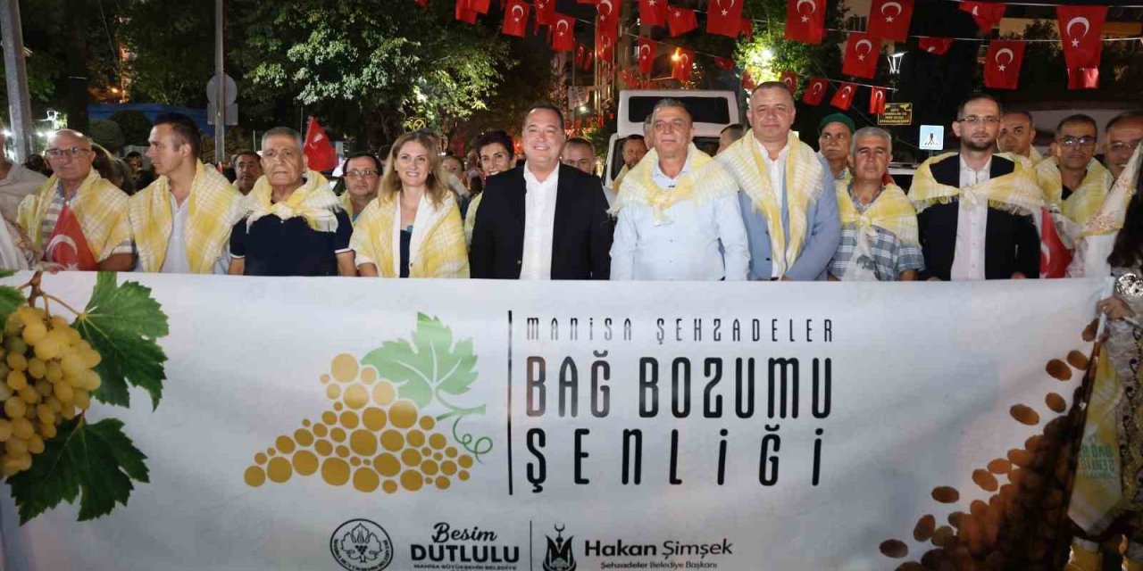 Bağ Bozumu coşkusu kortejle taçlandı
