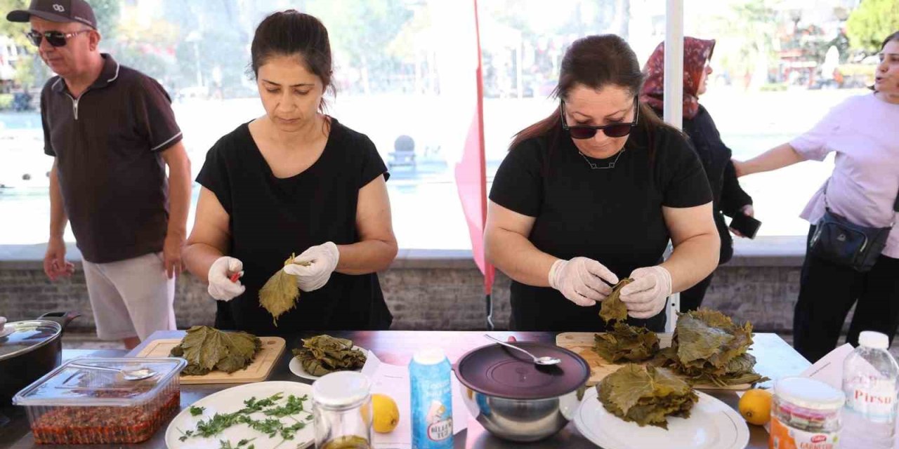 Gastronomi Çarşısı’nda ’En Güzel Sarma’ yarışması