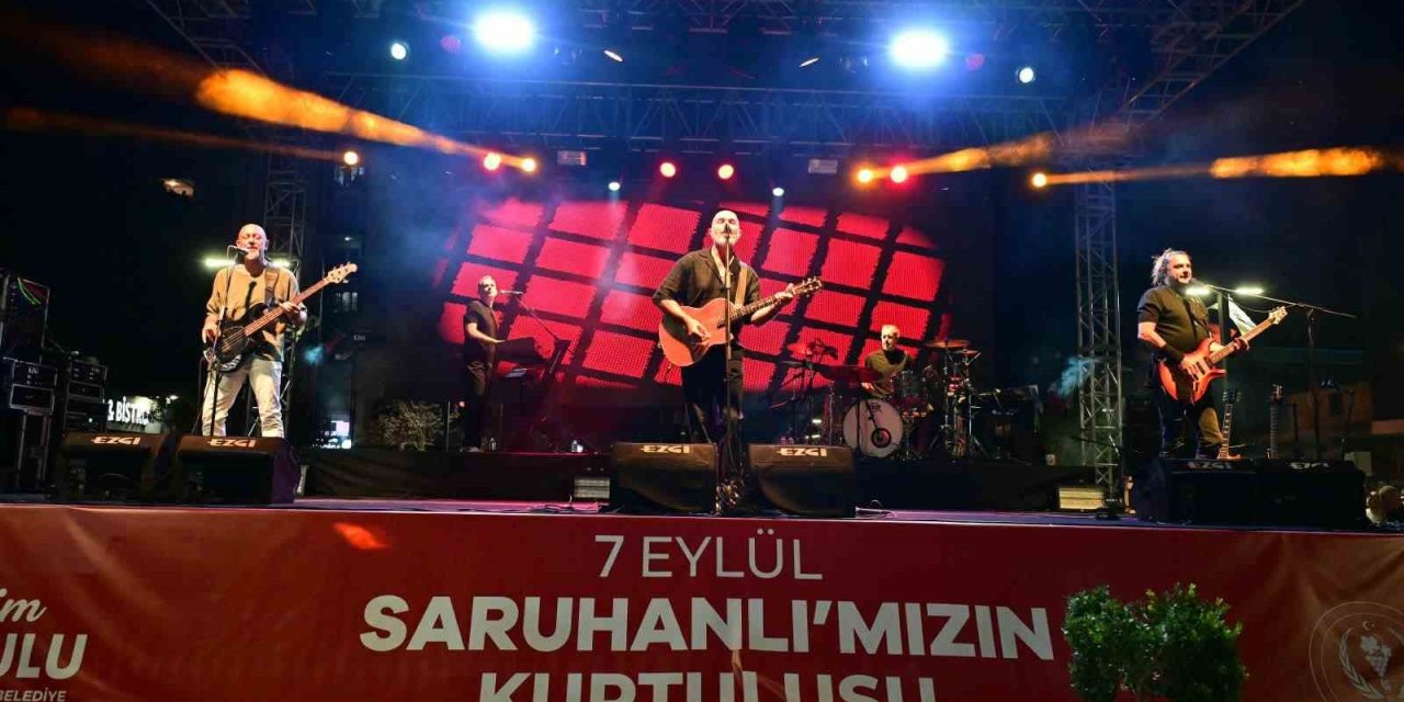 Saruhanlı’da kurtuluş coşkusu Yüksek Sadakat konseriyle taçlandı