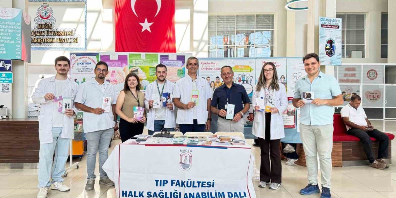 Muğla’da Halk Sağlığı Haftası kapsamında bilgilendirme standı kuruldu