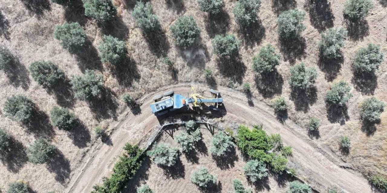 Didim’de yol çalışmaları sürüyor