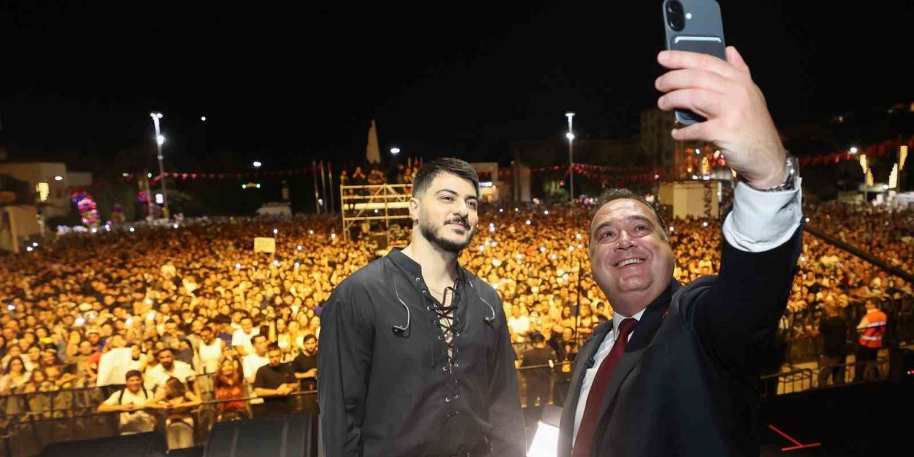 Manisa’nın kurtuluşunun 104. yılı Semicenk konseriyle kutlandı