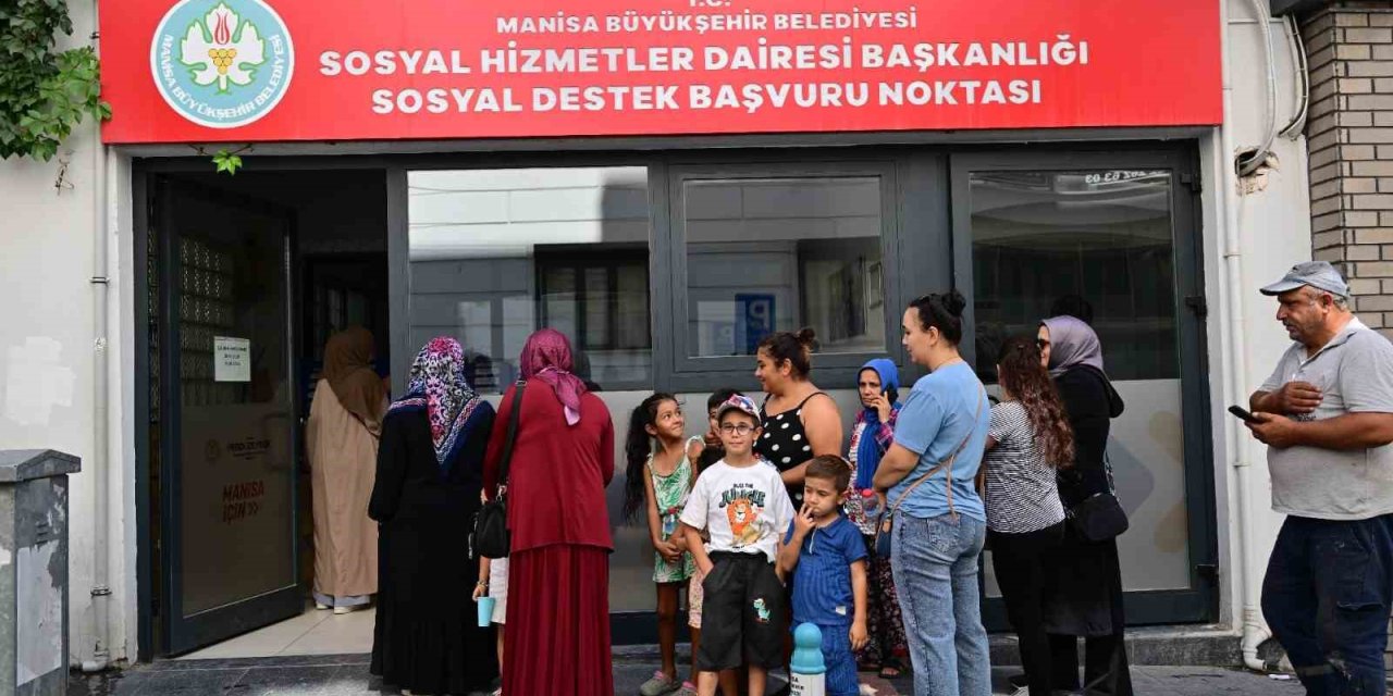Manisa Şehir Kartı ile 10 bin öğrenciye 30 milyon TL’lik eğitim desteği