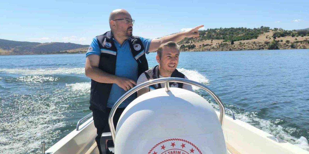 Tavşanlı Kayaboğazı Barajı’nda sahipsiz balık ağlarına denetim