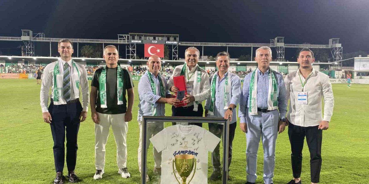 Yalıkavakspor’un Cumhurbaşkanlığı Kupası Bodrum İlçe Stadı’nda paylaşıldı