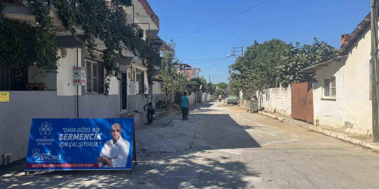 Germencik’te cadde ve sokaklarda çalışmalar hız kesmeden sürüyor