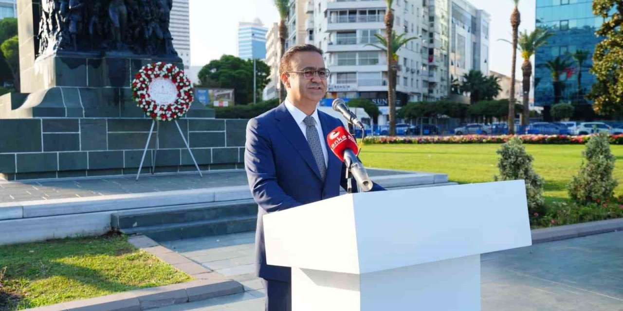 İzmir’de yeni eğitim öğretim yılı törenle başladı