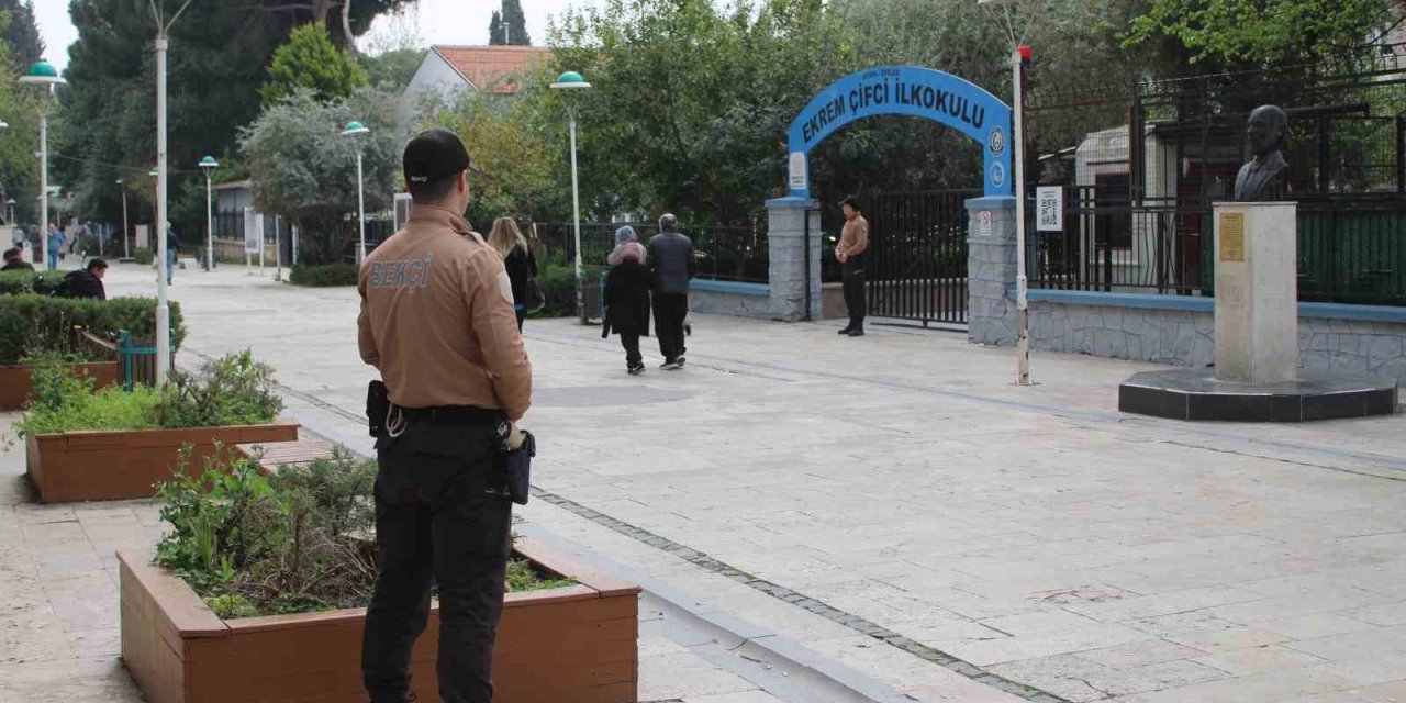 Aydın’da okul çevrelerinde ilk gün denetimi
