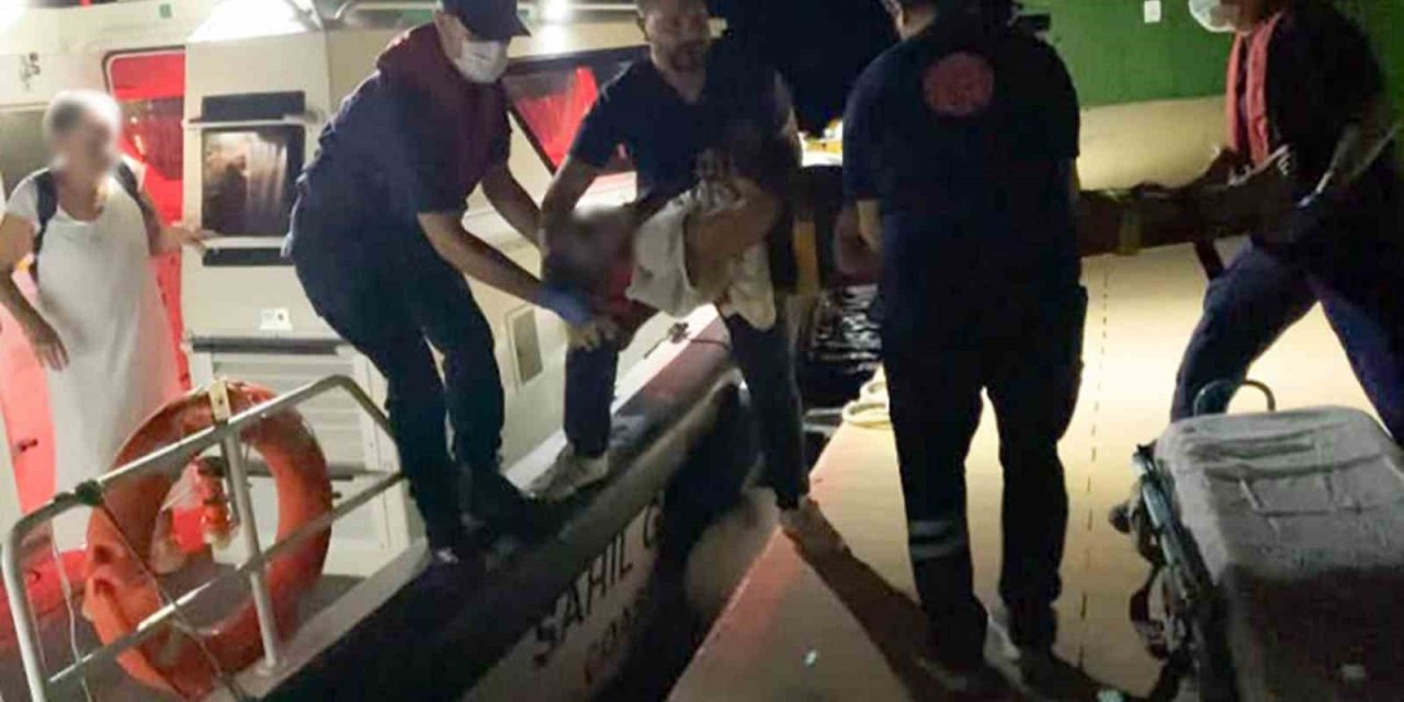 Sahil Güvenlik Marmaris ve Fethiye’de iki tıbbi tahliye gerçekleştirdi