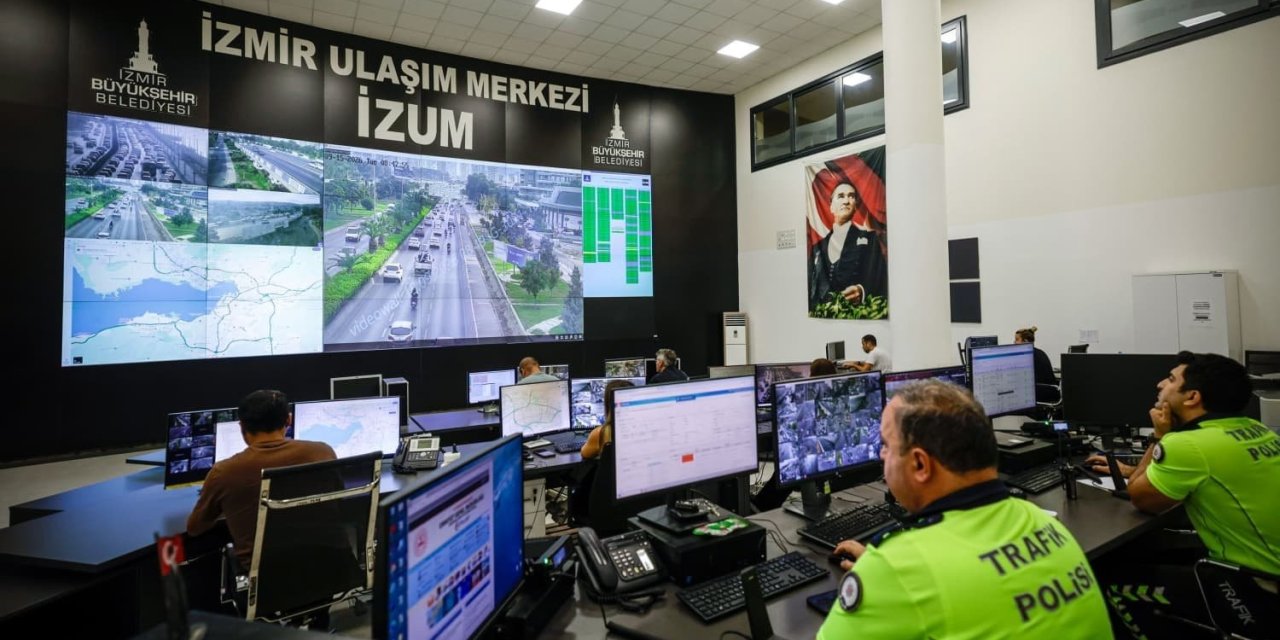 Okul trafiği İZUM’un yakın takibinde