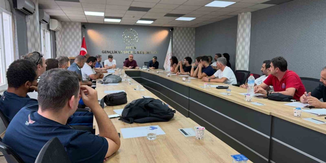 Aydın’da basketbolda yeni sezon hazırlıkları masaya yatırıldı