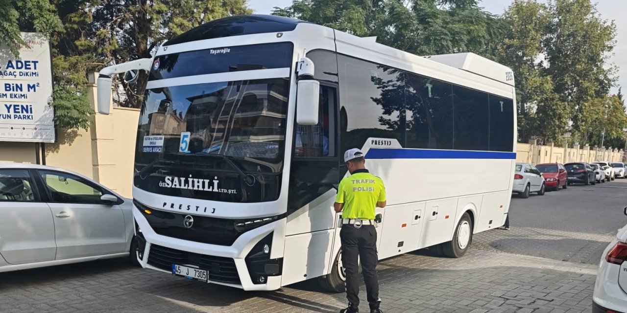 Salihli’de okul servislerine sıkı denetim