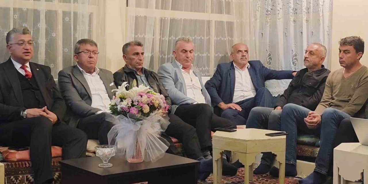 Kütahya’da merhum ressam Ahmet Yakupoğlu’nun evinde Ahi Gecesi düzenlendi