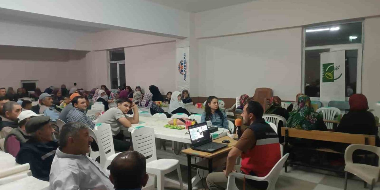 Çavdarhisar’da yetiştiricilere "Sağım Hijyeni" eğitimi