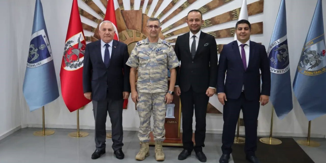 Kütahya belediye başkan yardımcılarından Tuğgeneral Mustafa Baş’a ziyaret
