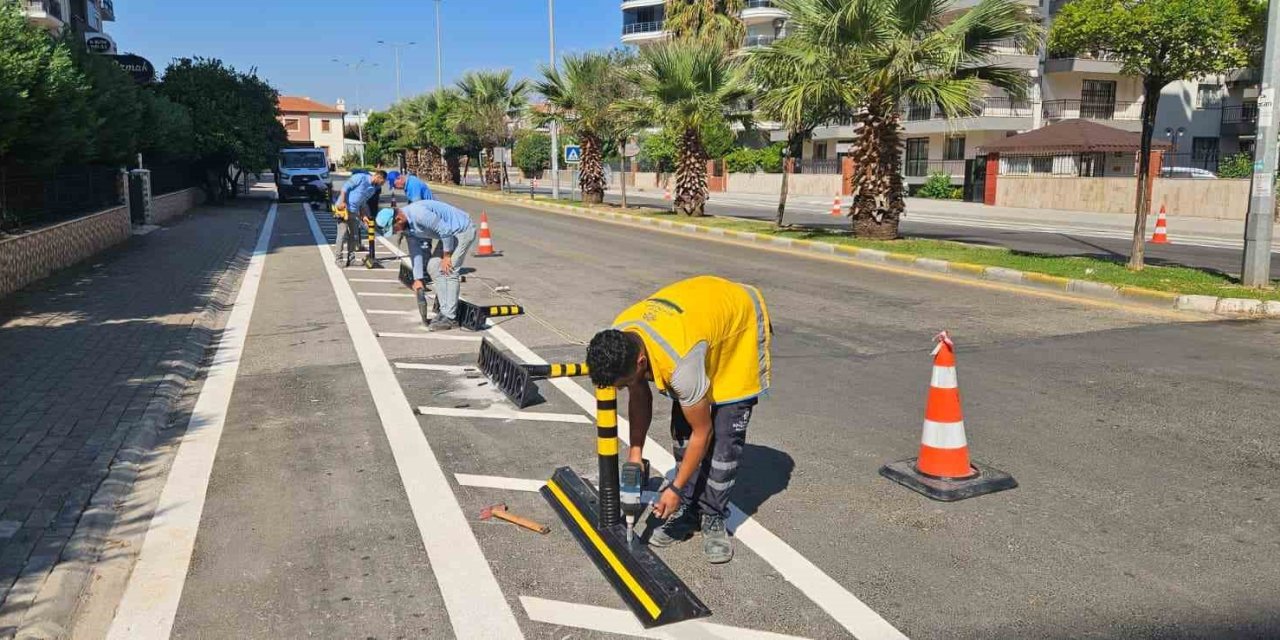 Aydın Büyükşehir, kent genelinde yol yapım ve yenileme çalışmalarını sürdürüyor