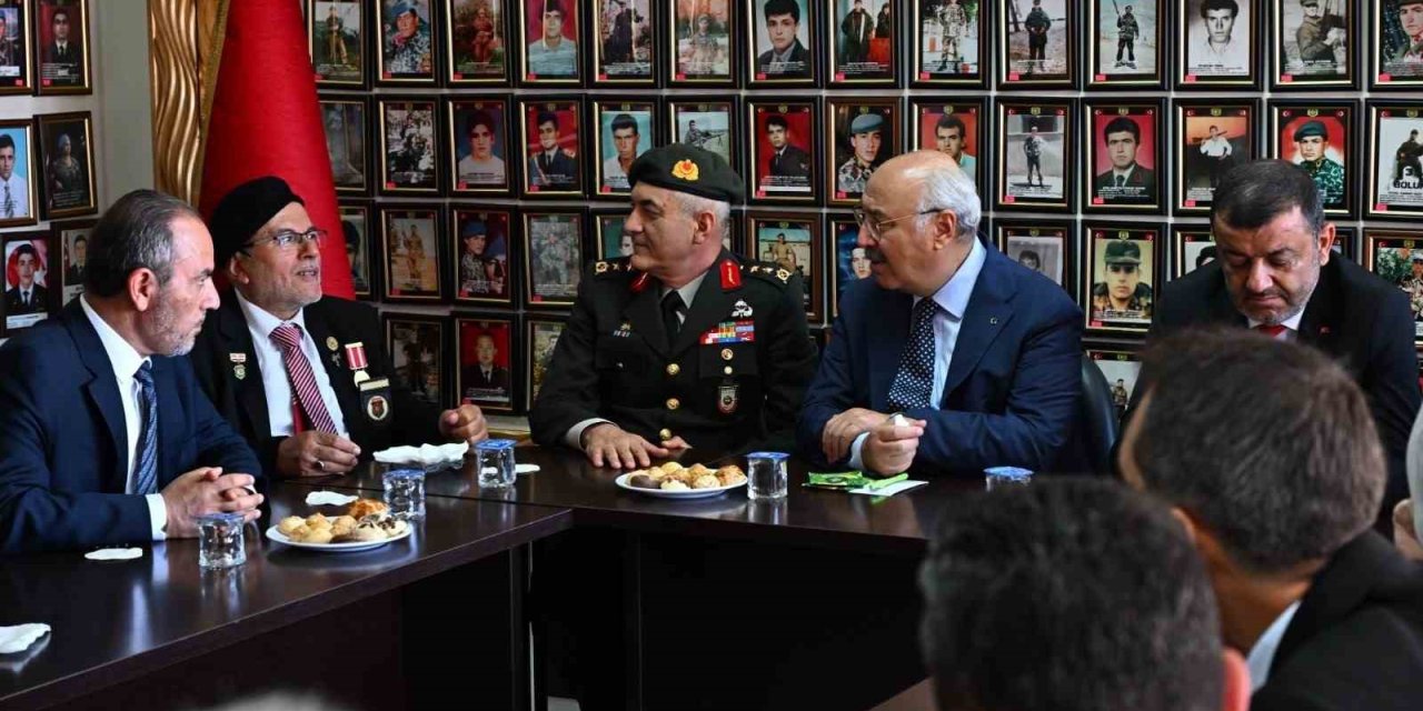 Vali Köşger: "Huzur ve refahı gazilerimize borçluyuz"