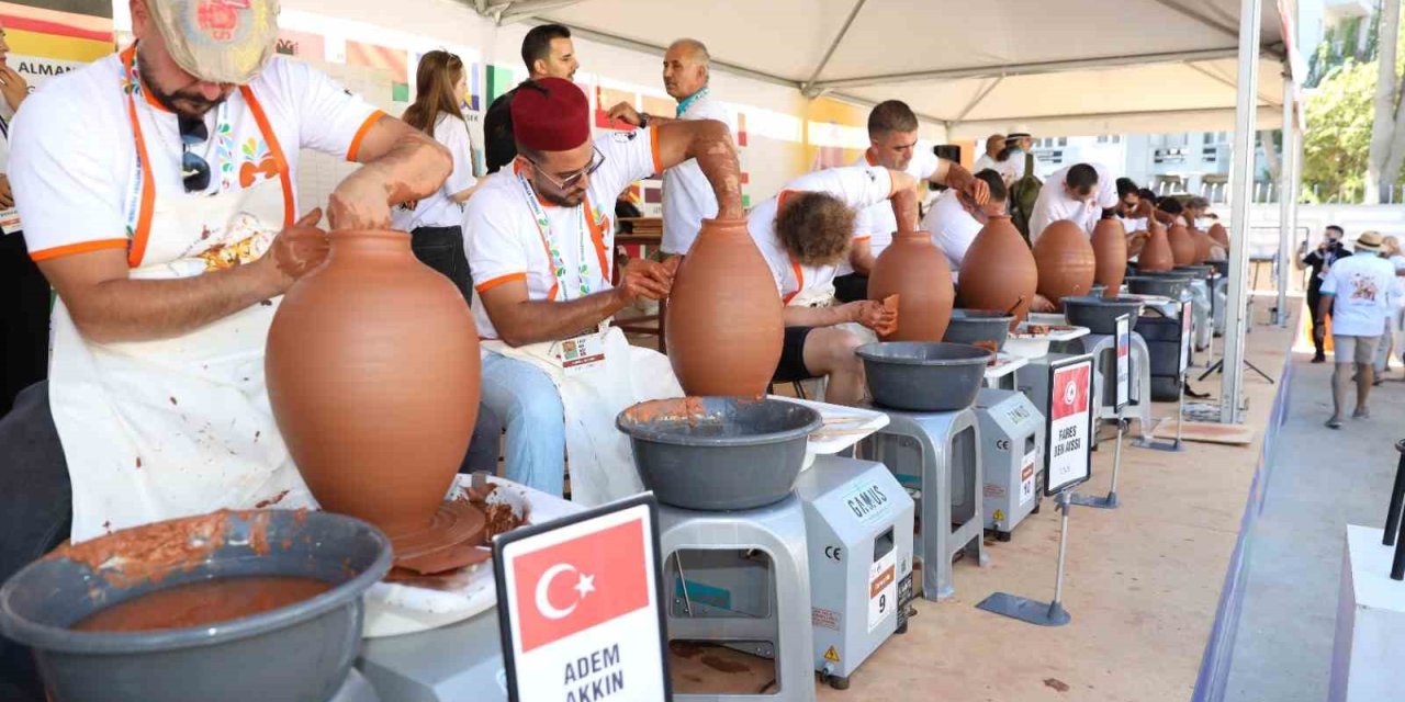 Çömlek Festivali’nde dünyaca ünlü eller yarıştı