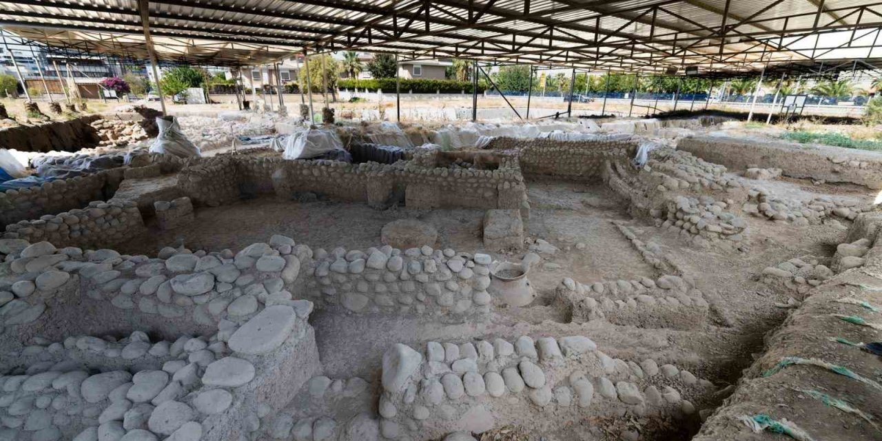 İzmir’in Troya’sı: Yassıtepe’den zenginliğin izleri çıktı