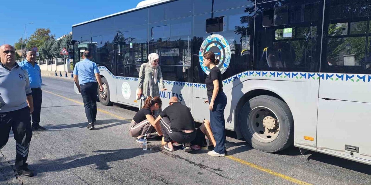 Menteşe’de motosiklet yayaya çarptı: 1 yaralı
