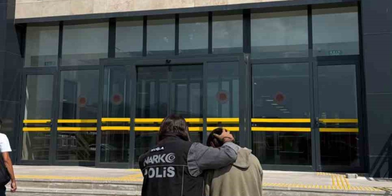 Uyuşturucu tacirleri tutuklandı