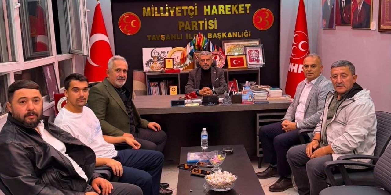 Kıbrıs’taki kazada yaralanan Akkaya ailesinden MHP’ye teşekkür ziyareti