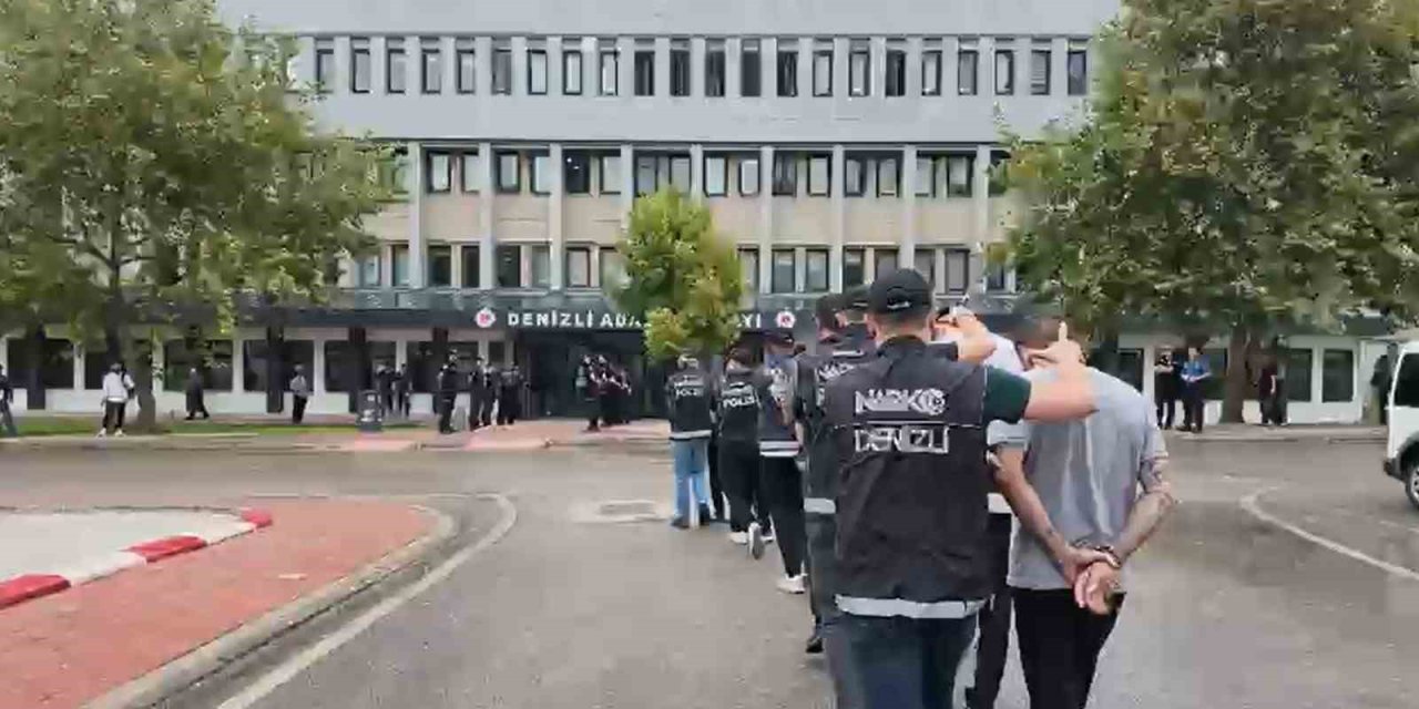 Denizli’de 13 torbacı polisin operasyonuyla yakalandı